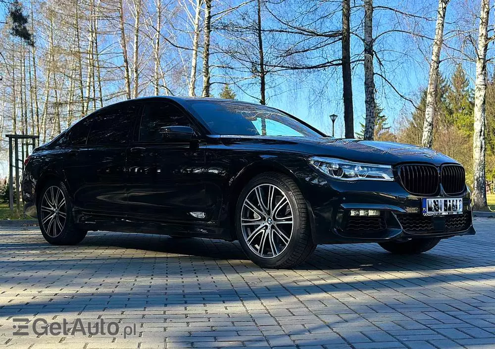 BMW Seria 7 750i xDrive