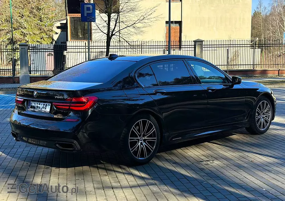 BMW Seria 7 750i xDrive
