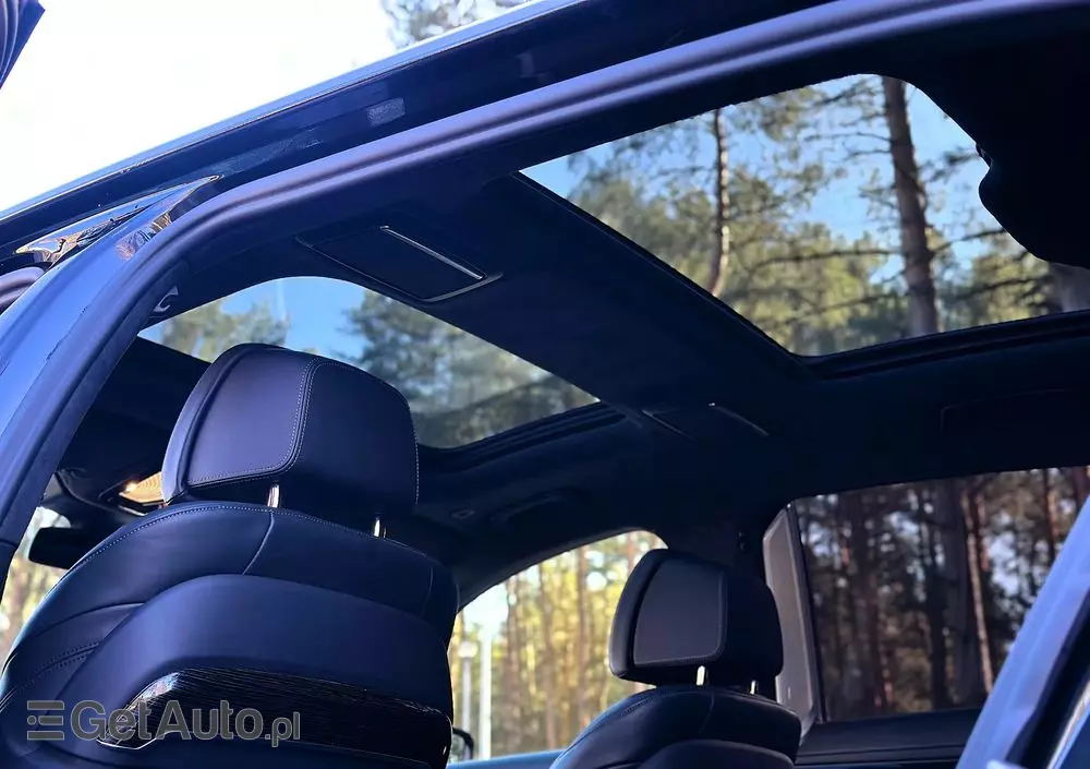 BMW Seria 7 750i xDrive