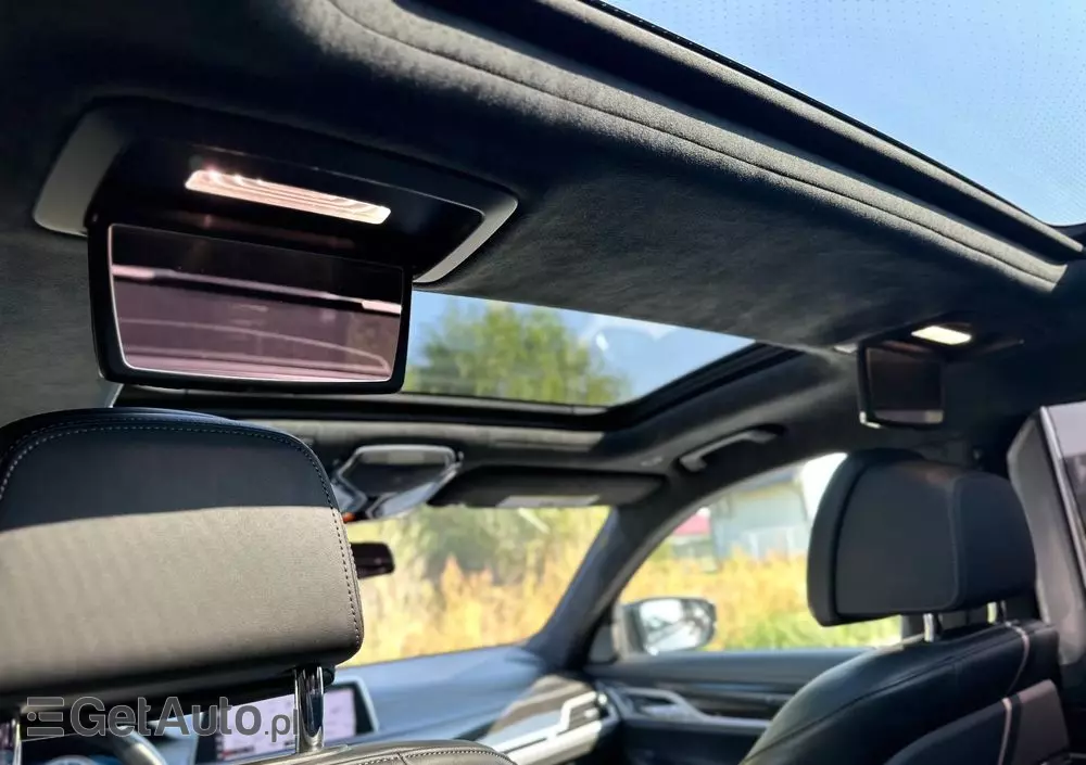 BMW Seria 7 750i xDrive