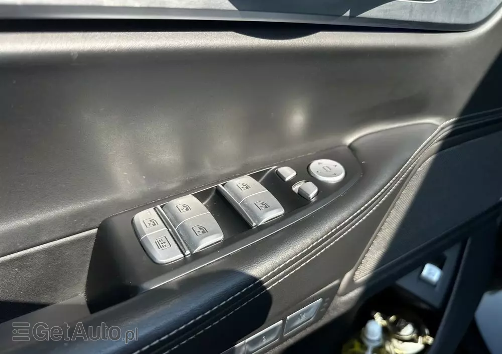 BMW Seria 7 750i xDrive