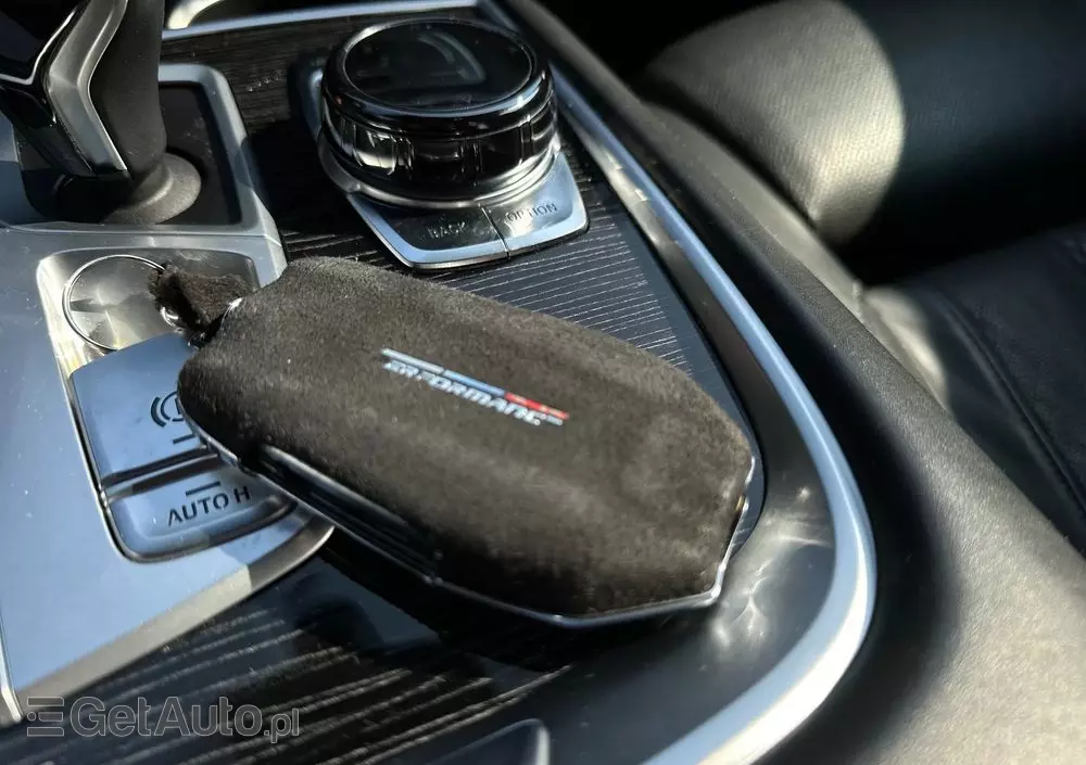 BMW Seria 7 750i xDrive