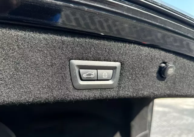 BMW Seria 7 750i xDrive