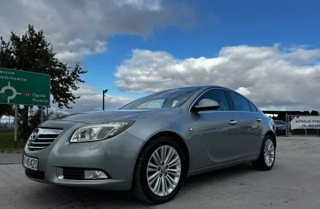 OPEL Insignia 