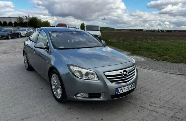 OPEL Insignia 