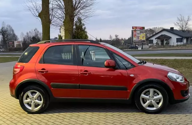 SUZUKI SX4 