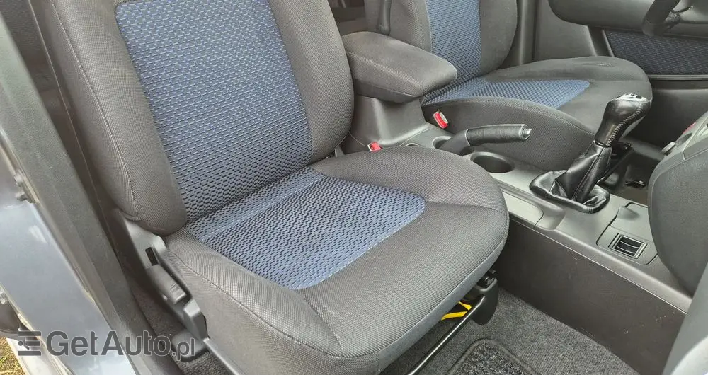 MITSUBISHI Outlander 2.4 4WD Intense