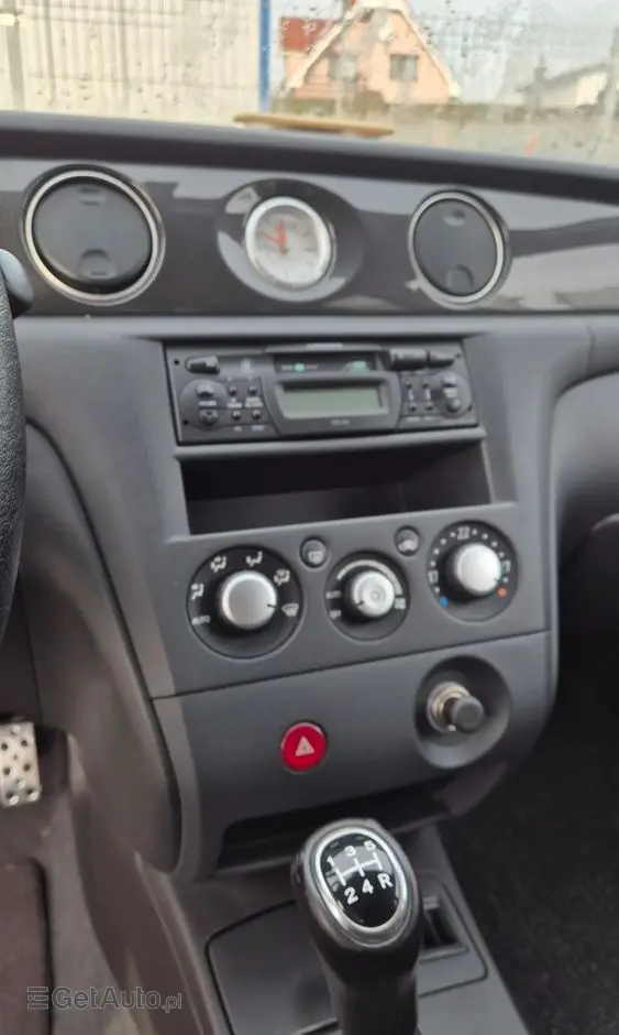 MITSUBISHI Outlander 2.4 4WD Intense