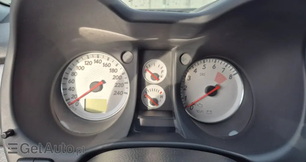 MITSUBISHI Outlander 2.4 4WD Intense