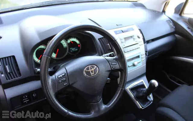 TOYOTA Corolla Verso Sol