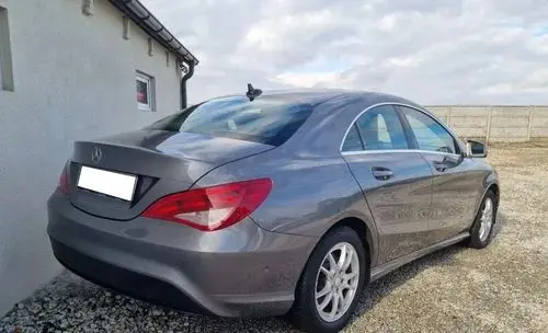 MERCEDES-BENZ CLA 