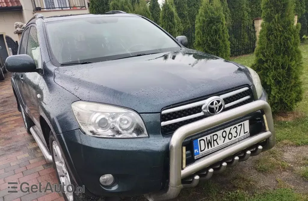 TOYOTA Rav 4 