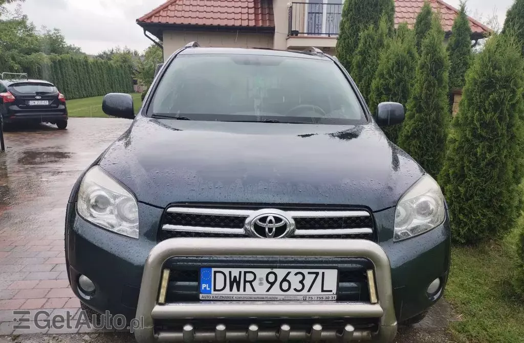 TOYOTA Rav 4 