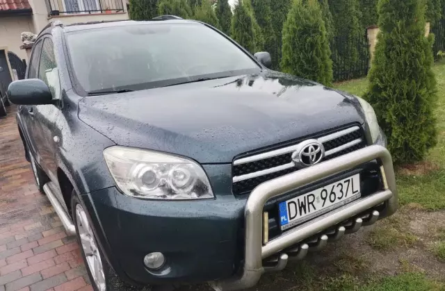 TOYOTA Rav 4 