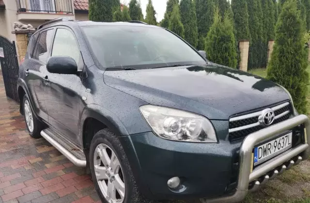 TOYOTA Rav 4 