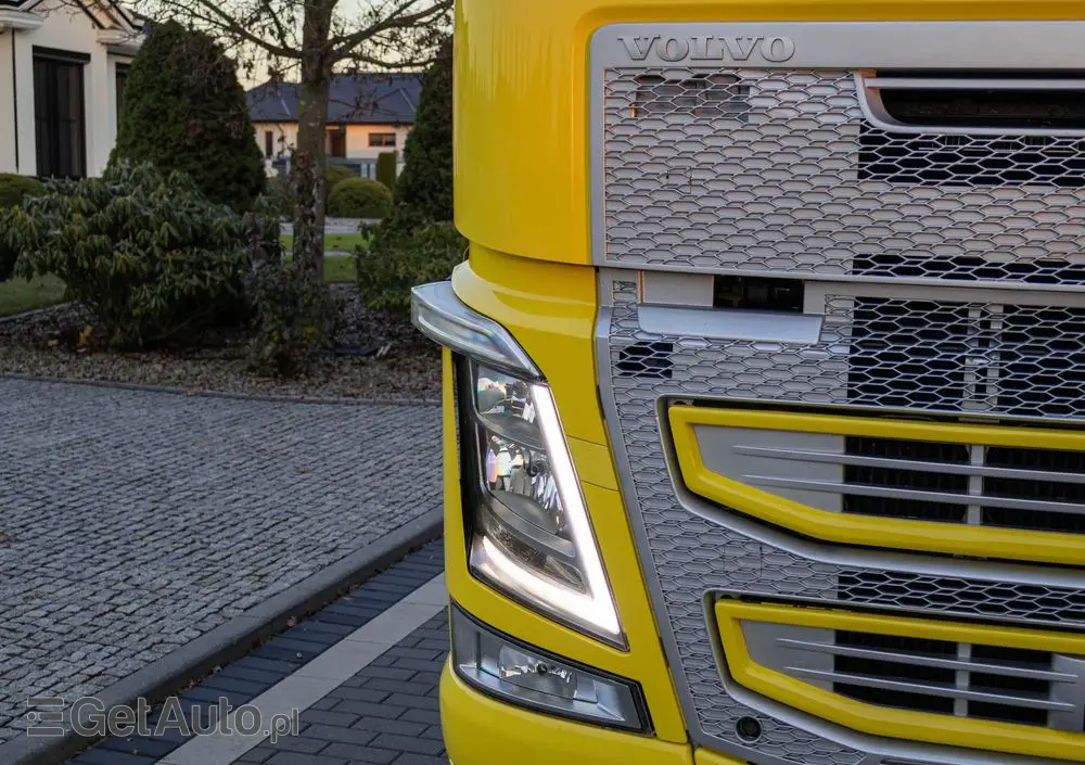 VOLVO VOLVO///FH///500///2018///HDS/// PALFINGER///PK22.001L///PILOT/// ROTATOR///CHWYTAK///OŚ SKRĘTNA/// BADANIE UDT///STAN BARDZO DOBRY/// 