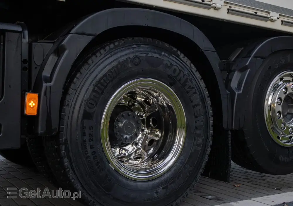 VOLVO VOLVO///FH///500///2018///HDS/// PALFINGER///PK22.001L///PILOT/// ROTATOR///CHWYTAK///OŚ SKRĘTNA/// BADANIE UDT///STAN BARDZO DOBRY/// 