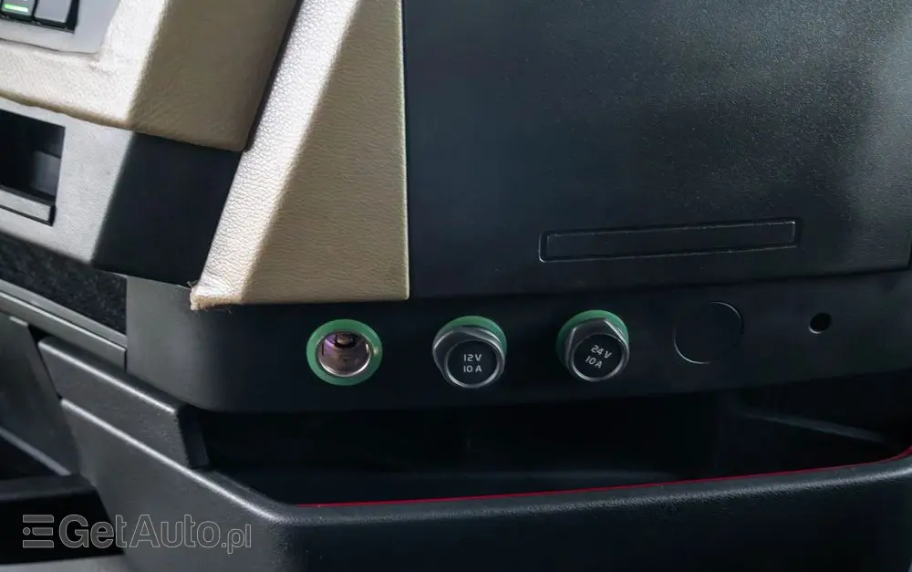 VOLVO VOLVO///FH///500///2018///HDS/// PALFINGER///PK22.001L///PILOT/// ROTATOR///CHWYTAK///OŚ SKRĘTNA/// BADANIE UDT///STAN BARDZO DOBRY/// 