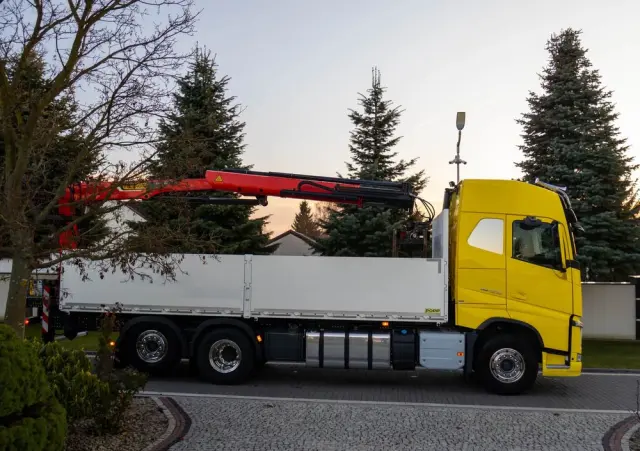 VOLVO VOLVO///FH///500///2018///HDS/// PALFINGER///PK22.001L///PILOT/// ROTATOR///CHWYTAK///OŚ SKRĘTNA/// BADANIE UDT///STAN BARDZO DOBRY/// 