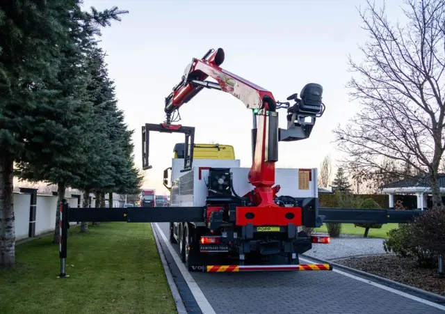 VOLVO VOLVO///FH///500///2018///HDS/// PALFINGER///PK22.001L///PILOT/// ROTATOR///CHWYTAK///OŚ SKRĘTNA/// BADANIE UDT///STAN BARDZO DOBRY/// 