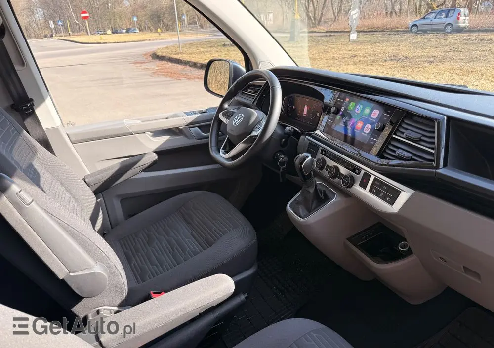 VOLKSWAGEN Caravelle 