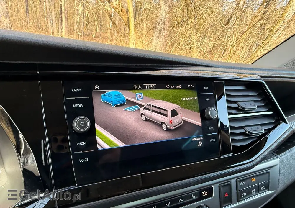 VOLKSWAGEN Caravelle 