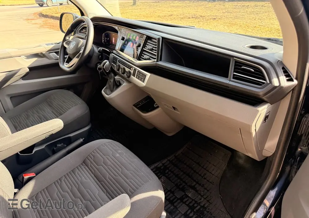 VOLKSWAGEN Caravelle 