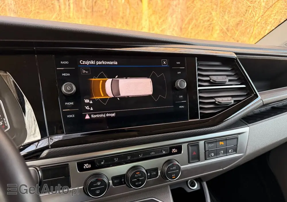 VOLKSWAGEN Caravelle 