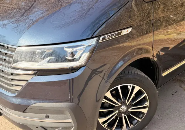 VOLKSWAGEN Caravelle 