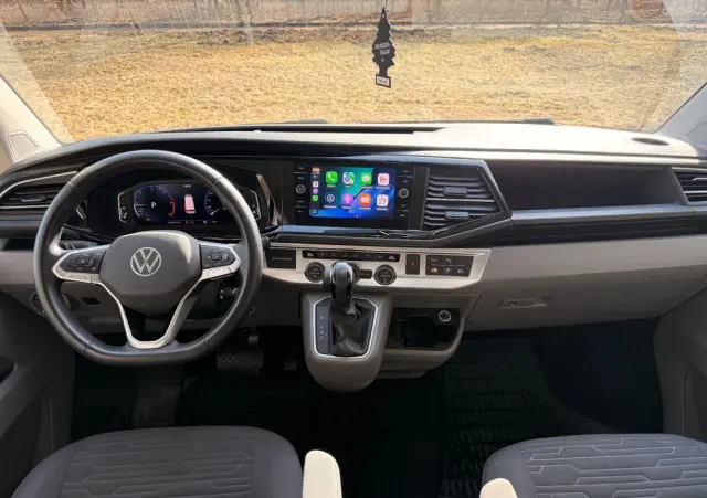 VOLKSWAGEN Caravelle 