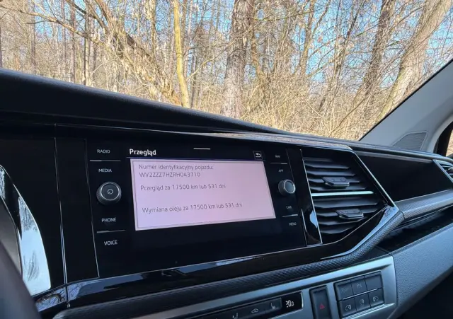 VOLKSWAGEN Caravelle 