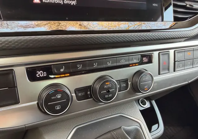 VOLKSWAGEN Caravelle 