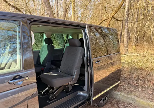 VOLKSWAGEN Caravelle 