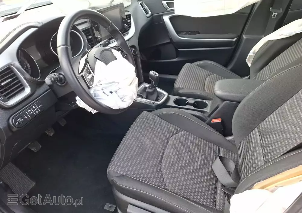 KIA Ceed 1.5 T-GDI M
