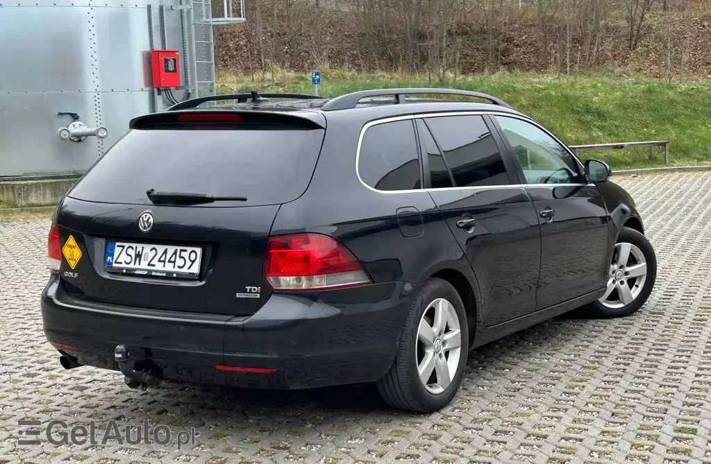 VOLKSWAGEN Golf 1.6 TDI (105 KM)