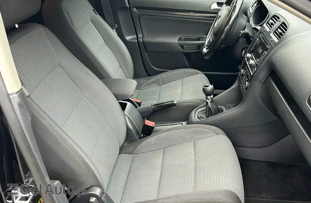 VOLKSWAGEN Golf 1.6 TDI (105 KM)