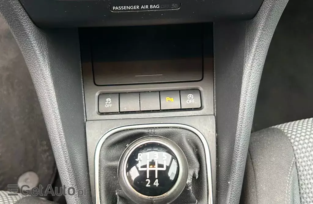 VOLKSWAGEN Golf 1.6 TDI (105 KM)