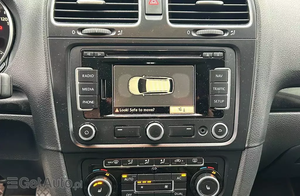 VOLKSWAGEN Golf 1.6 TDI (105 KM)