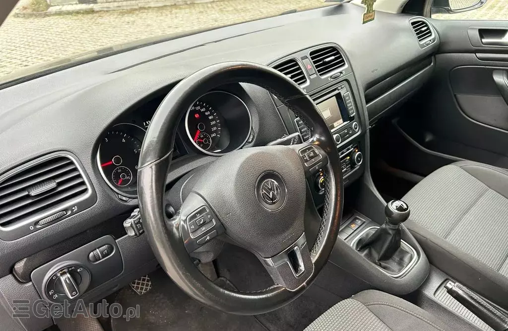 VOLKSWAGEN Golf 1.6 TDI (105 KM)