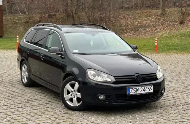 VOLKSWAGEN Golf 1.6 TDI (105 KM)