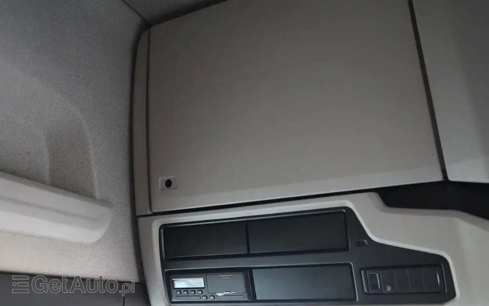 SCANIA S 460 / RETARDER / KLIMA POSTOJOWA / OPONY 100% 