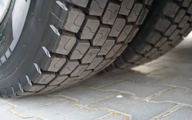 SCANIA S 460 / RETARDER / KLIMA POSTOJOWA / OPONY 100% 