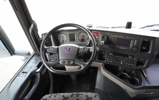 SCANIA S 460 / RETARDER / KLIMA POSTOJOWA / OPONY 100% 