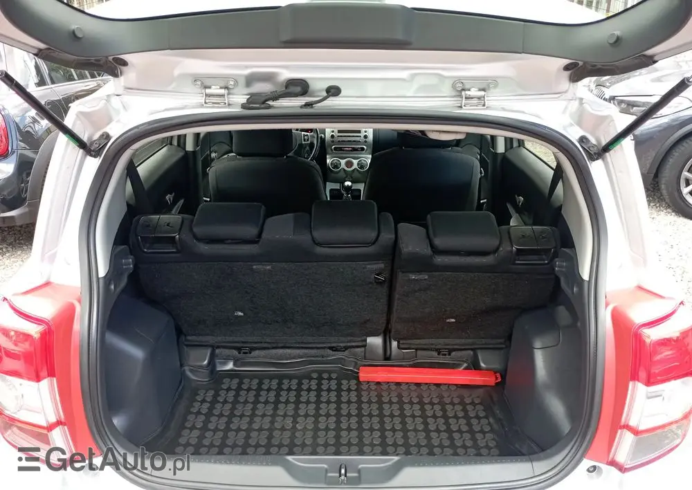 TOYOTA Urban Cruiser 1.33 Sol