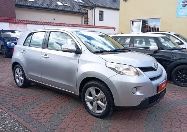 TOYOTA Urban Cruiser 1.33 Sol
