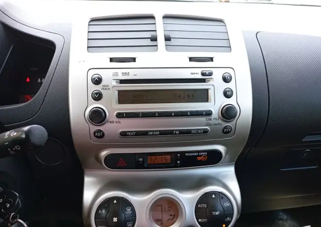 TOYOTA Urban Cruiser 1.33 Sol