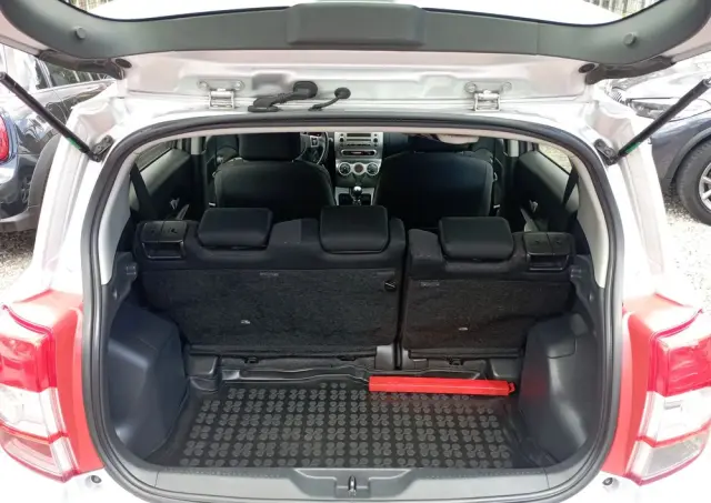 TOYOTA Urban Cruiser 1.33 Sol