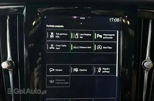 VOLVO V90 Cross Country 