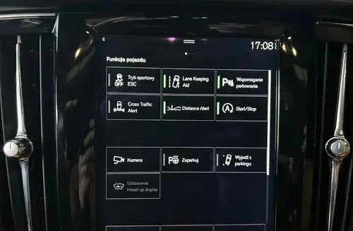 VOLVO V90 Cross Country 