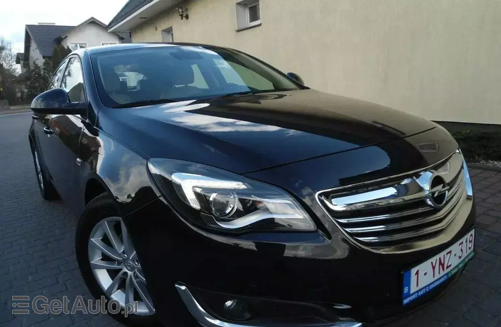 OPEL Insignia 